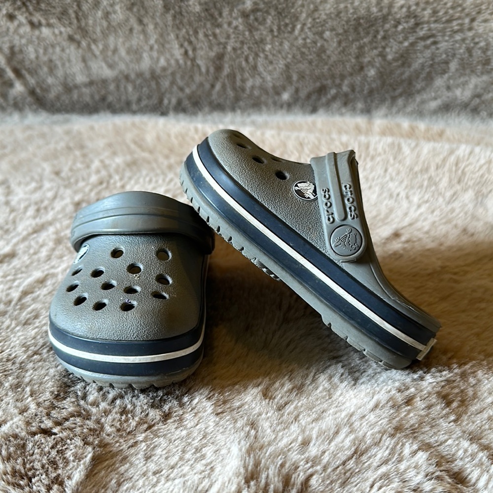Toddler Crocs Size 5C